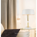 Meilleur prix en gros Lampe de table de bureau en métal noir de chevet d&#39;hôtel moderne
